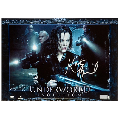 Kate Beckinsale Autographed 2006 Underworld Evolution Lycan Hunt Lobby Card